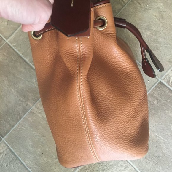 Dooney & Bourke drawstring bag - Picture 6 of 11